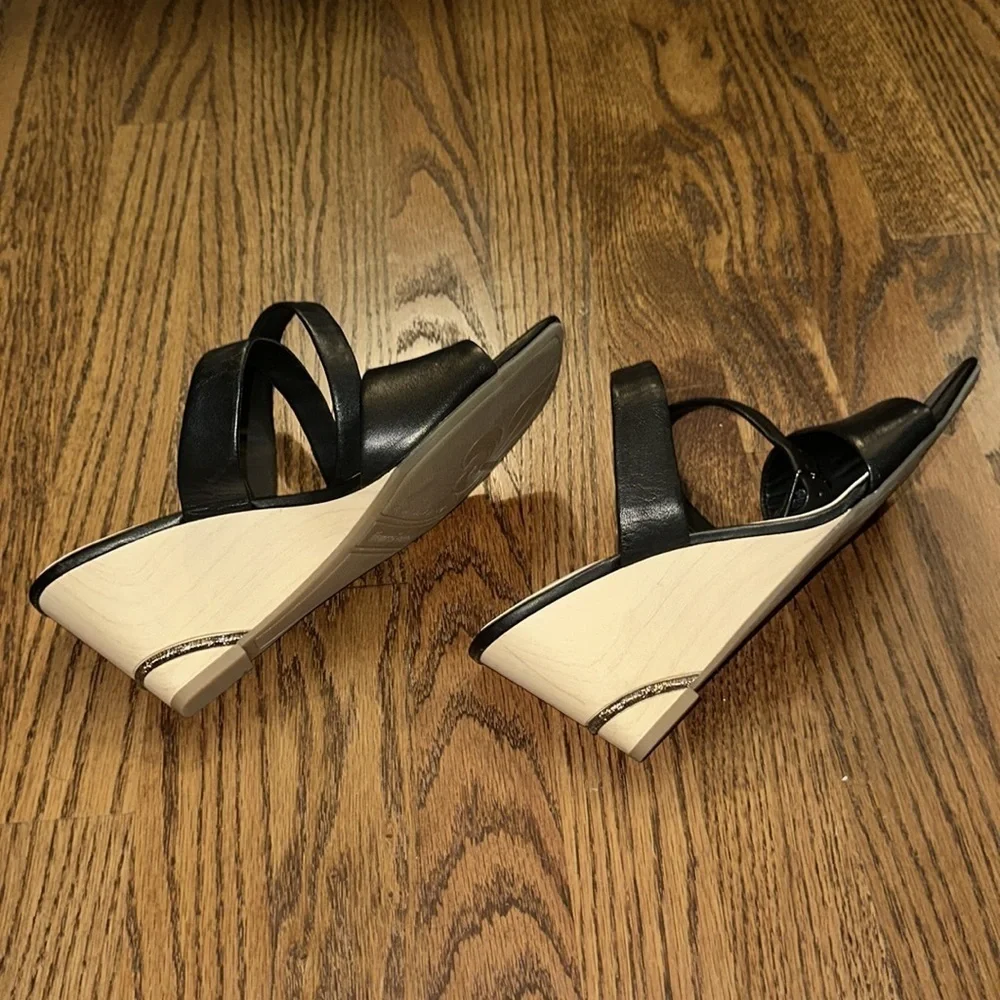 Gorgeous leather Franco Sarto wedge sandal. Size 9.5